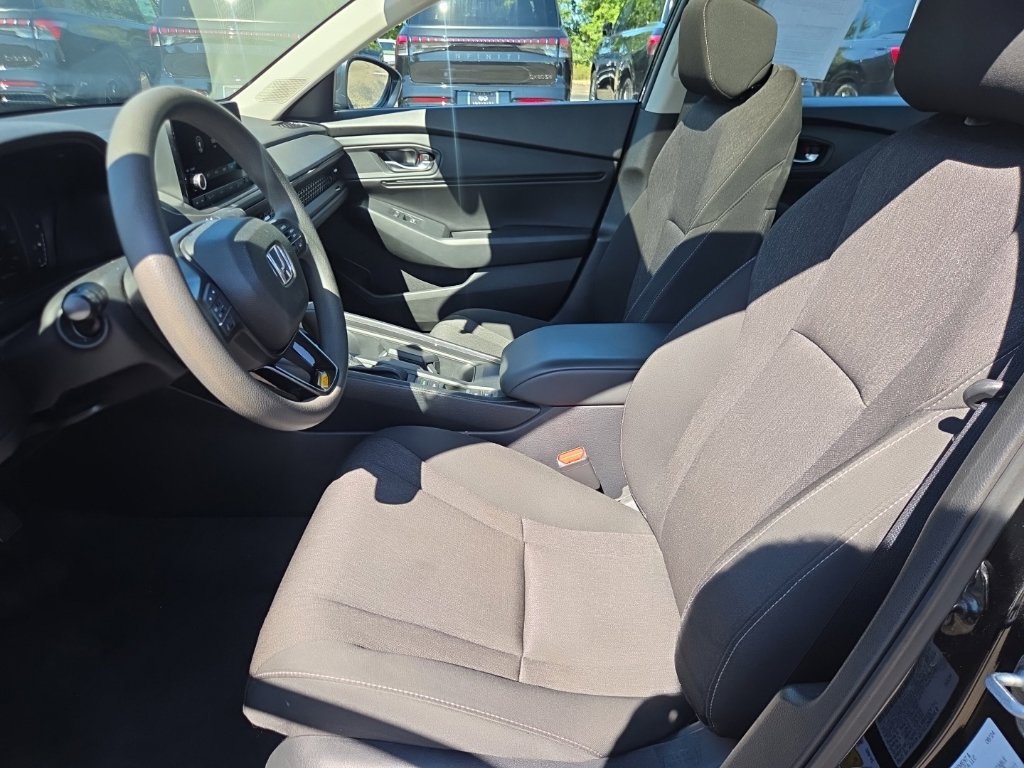 Used 2024 Honda Accord EX image 29