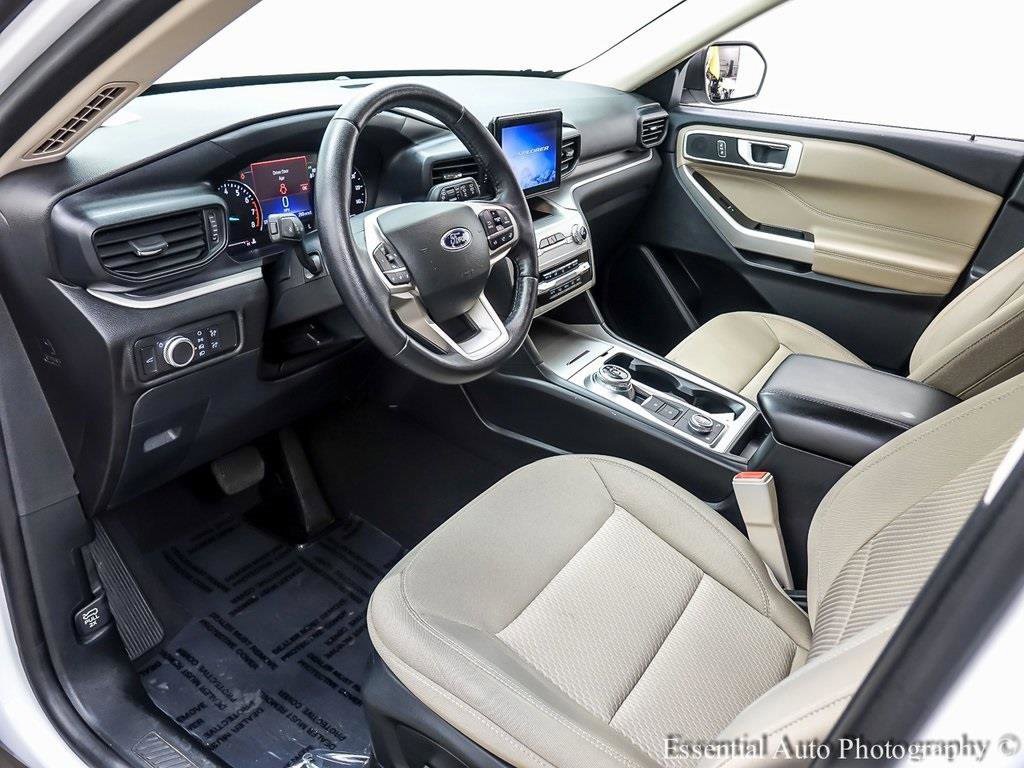 Certified 2022 Ford Explorer XLT image 10