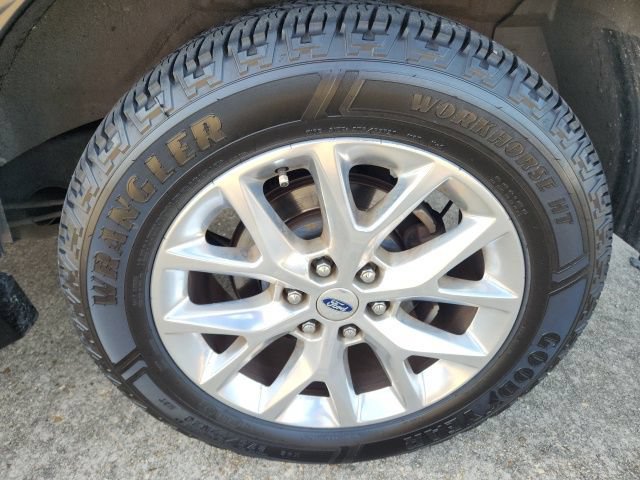 Used 2017 Ford Expedition EL Limited AWD/4WD image 14