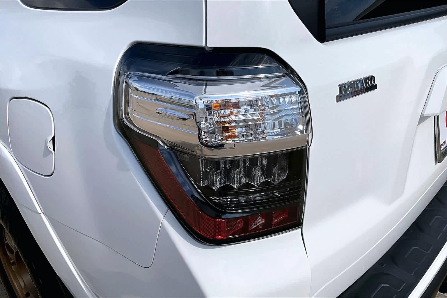 Used 2024 Toyota 4Runner SR5 Premium w/ Moonroof Package AWD/4WD image 29