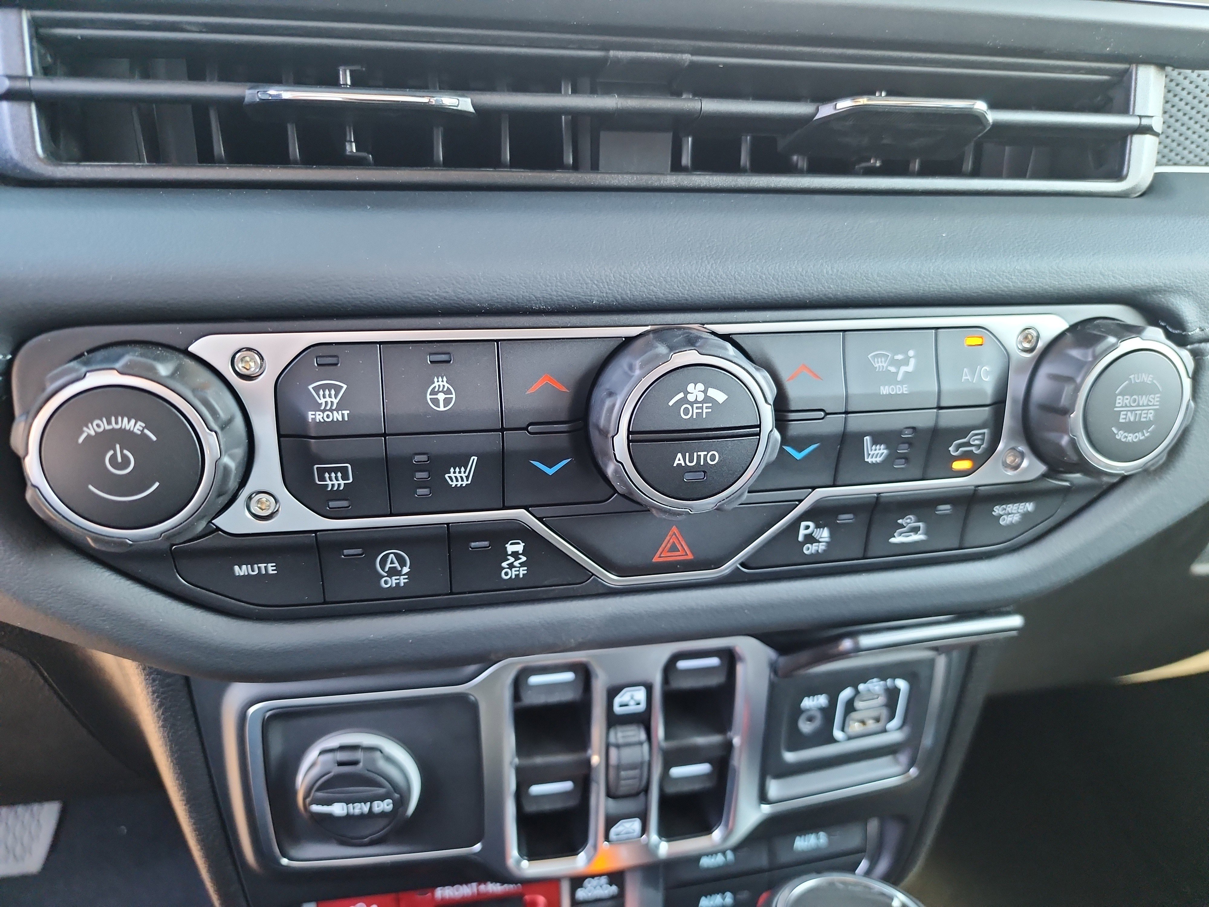 New 2025 Jeep Gladiator Rubicon image 5