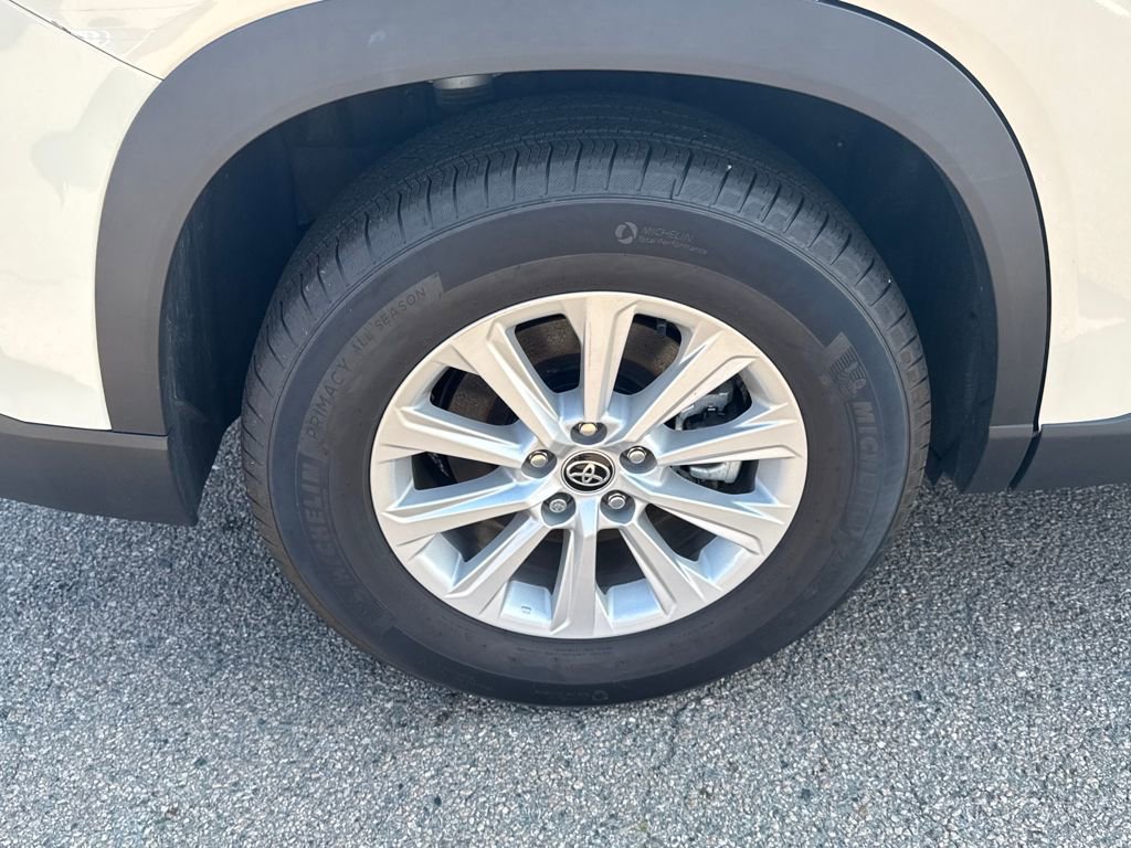 Used 2024 Toyota Grand Highlander XLE image 40