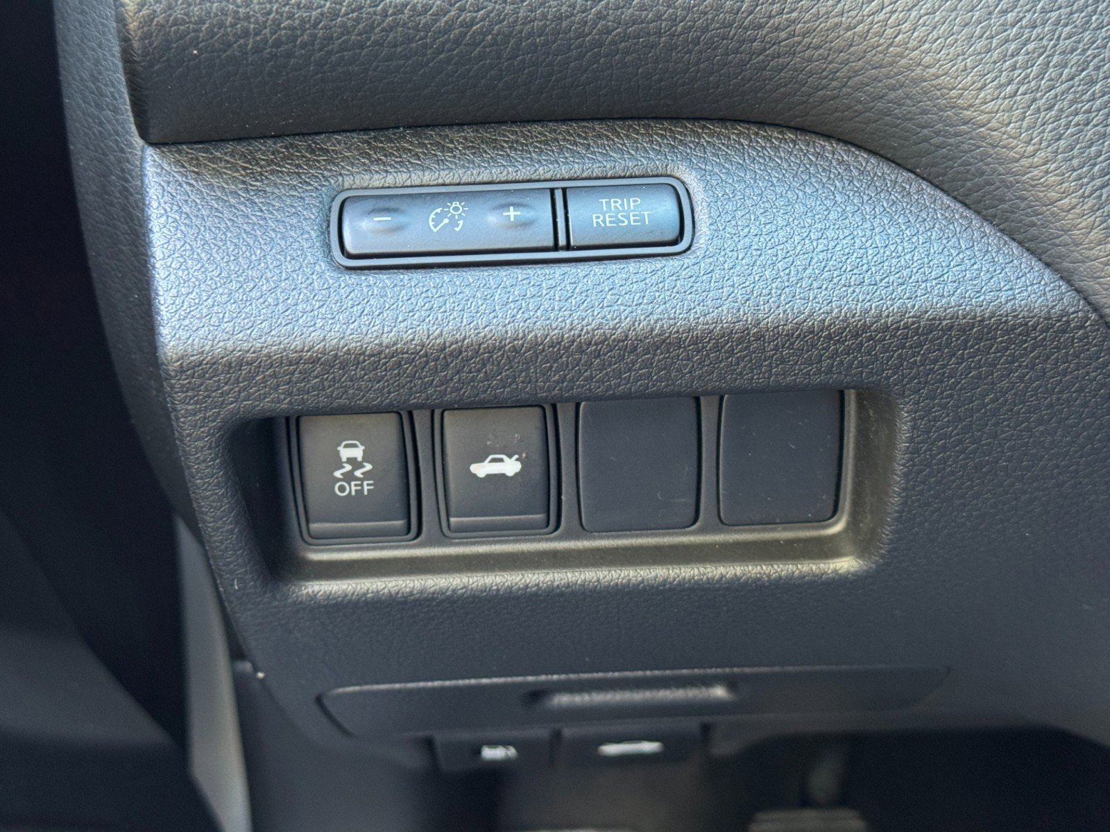 Used 2013 Nissan Altima 2.5 S FWD image 17