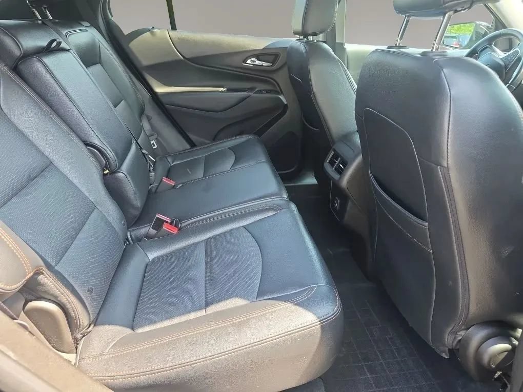 Used 2020 Chevrolet Equinox LT w/ Driver Convenience Package FWD image 13