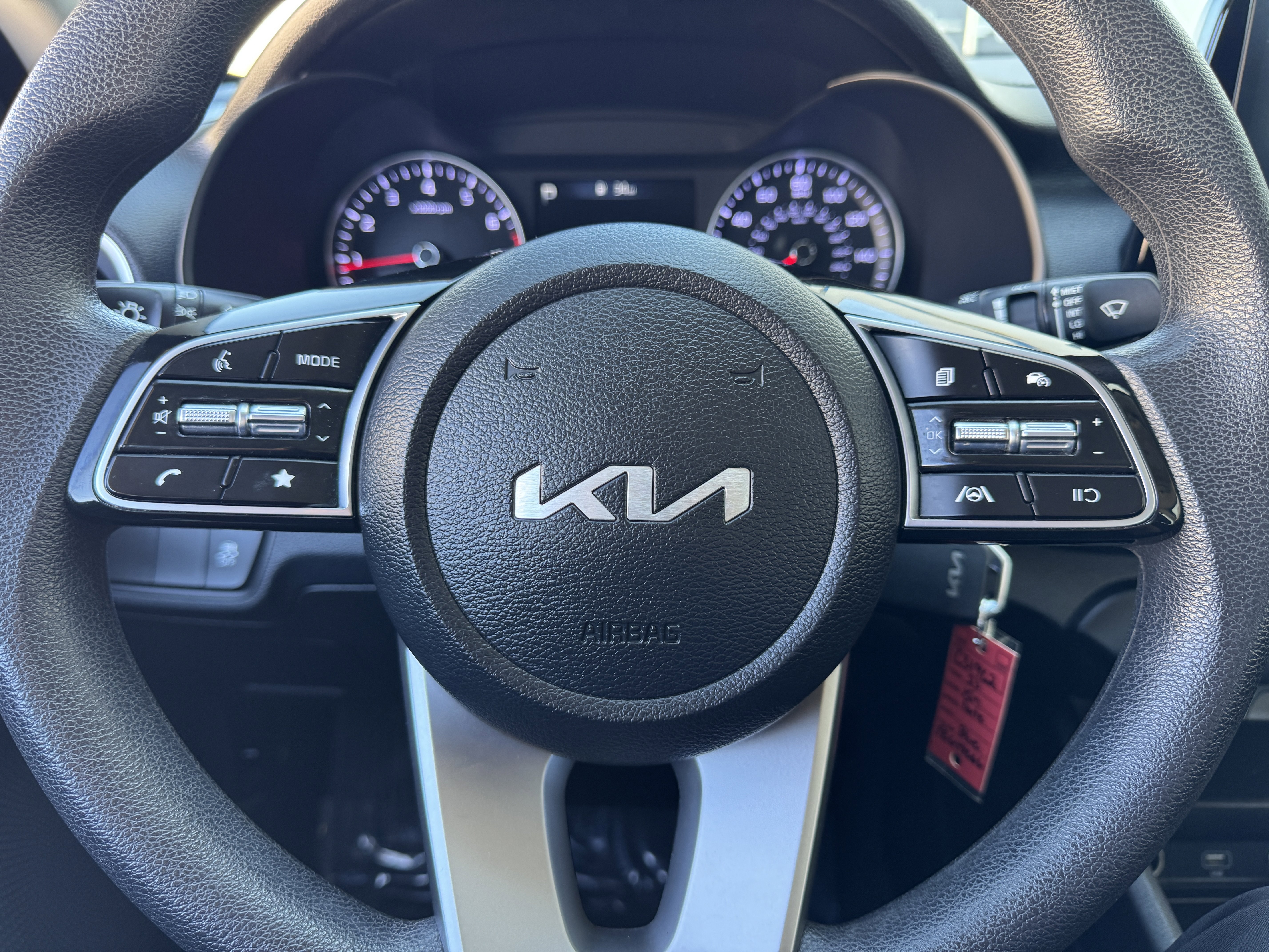 Used 2023 Kia Forte LXS FWD image 32