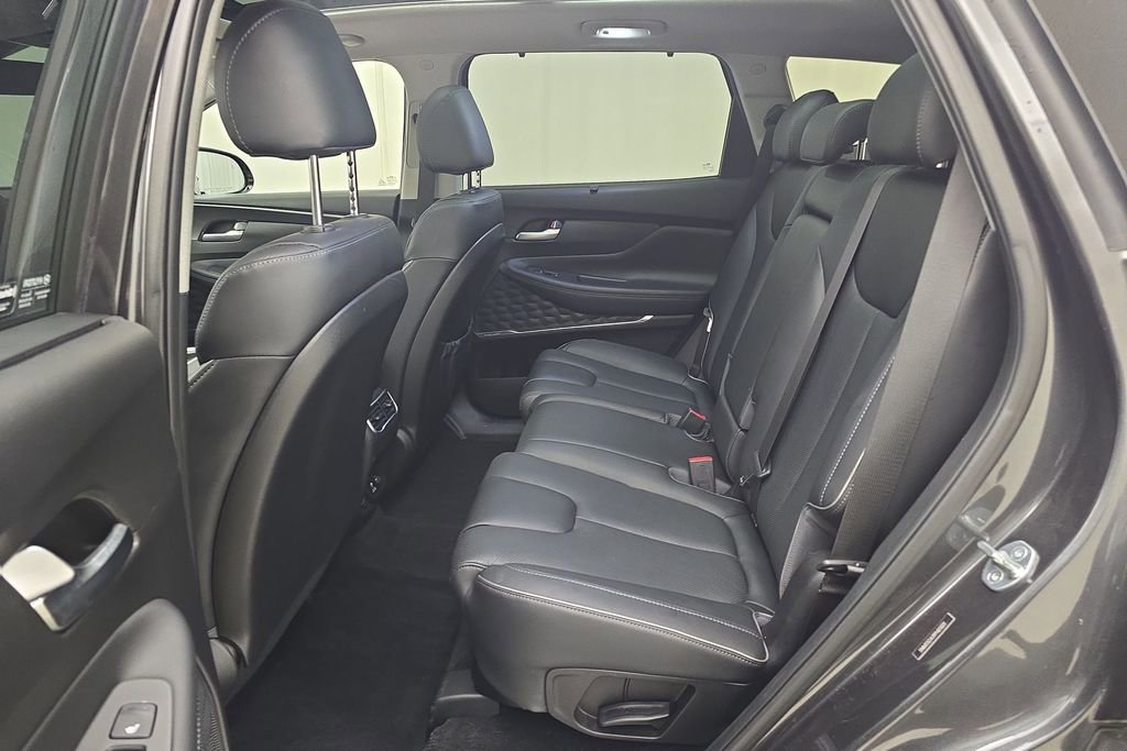 Used 2023 Hyundai Santa Fe Limited w/ Cargo Package image 24