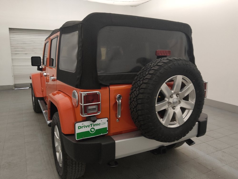 Used 2015 Jeep Wrangler Unlimited Sahara w/ Mopar Chrome Edition Group AWD/4WD image 5