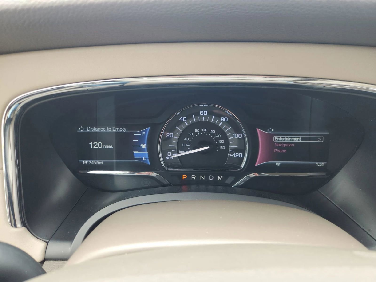 Used 2017 Lincoln Navigator L Select RWD image 18