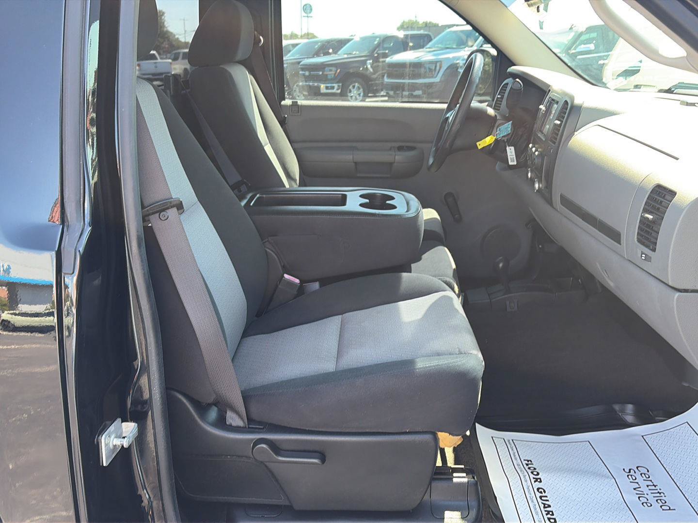 Used 2007 Chevrolet Silverado 1500 W/T AWD/4WD image 14