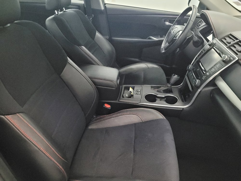 Used 2015 Toyota Camry XSE w/ Advanced Technology Package image 21