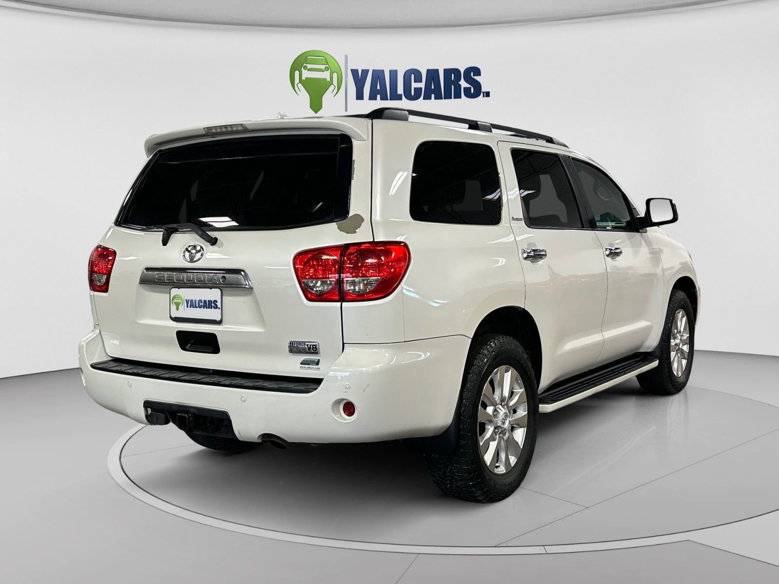 Used 2014 Toyota Sequoia Platinum AWD/4WD image 5