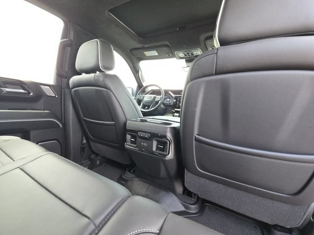 Used 2025 GMC Sierra 1500 AT4X AWD/4WD image 17
