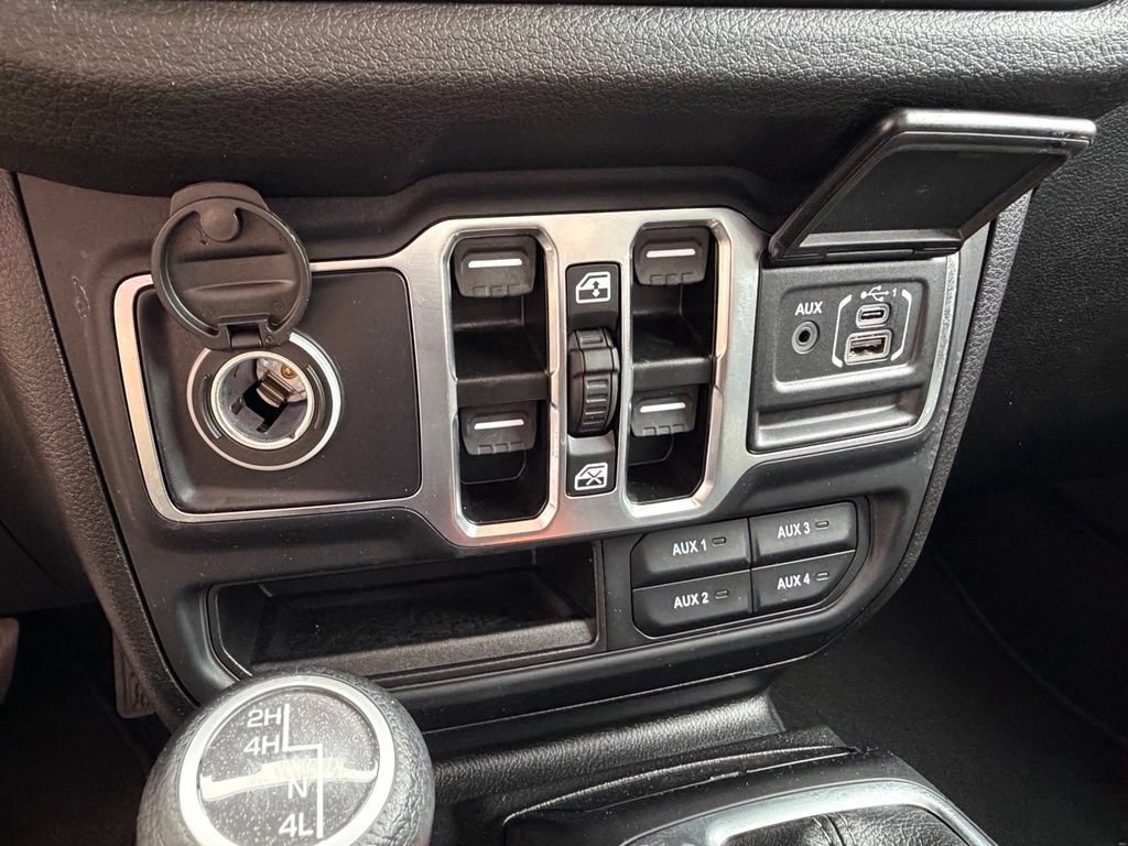 Used 2024 Jeep Gladiator Sport AWD/4WD image 27