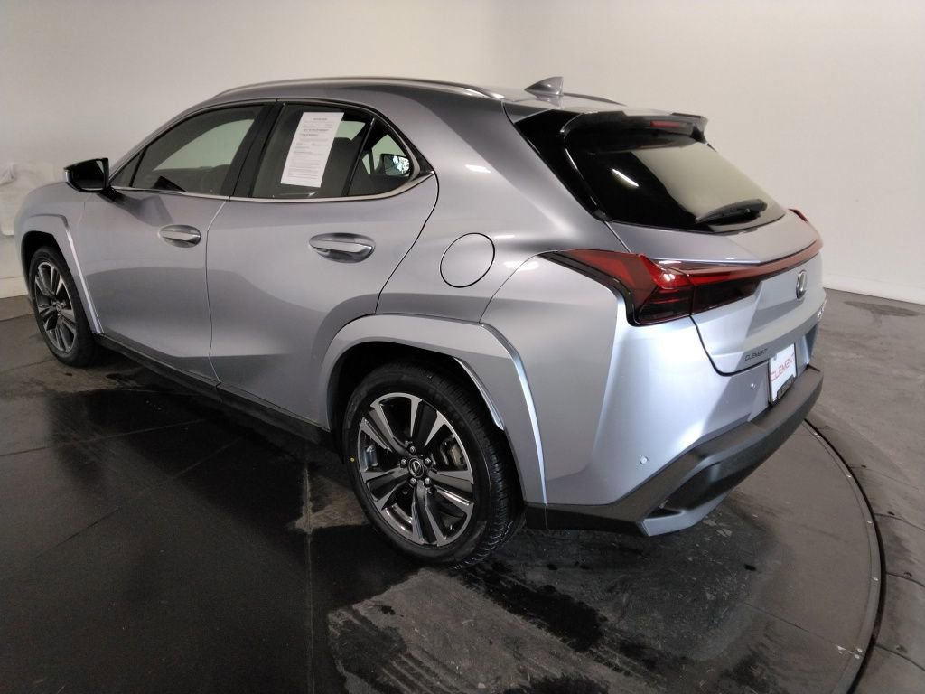 Used 2023 Lexus UX 250h AWD w/ Accessory Package (Z2) image 8