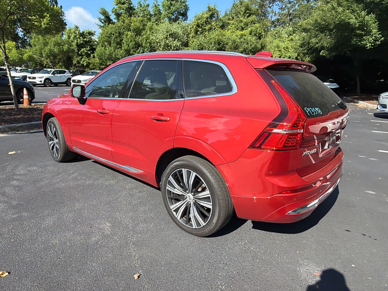 Used 2023 Volvo XC60 B5 Plus AWD/4WD image 12