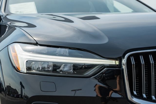 Used 2023 Volvo XC60 B5 Ultimate w/ Climate Package image 13