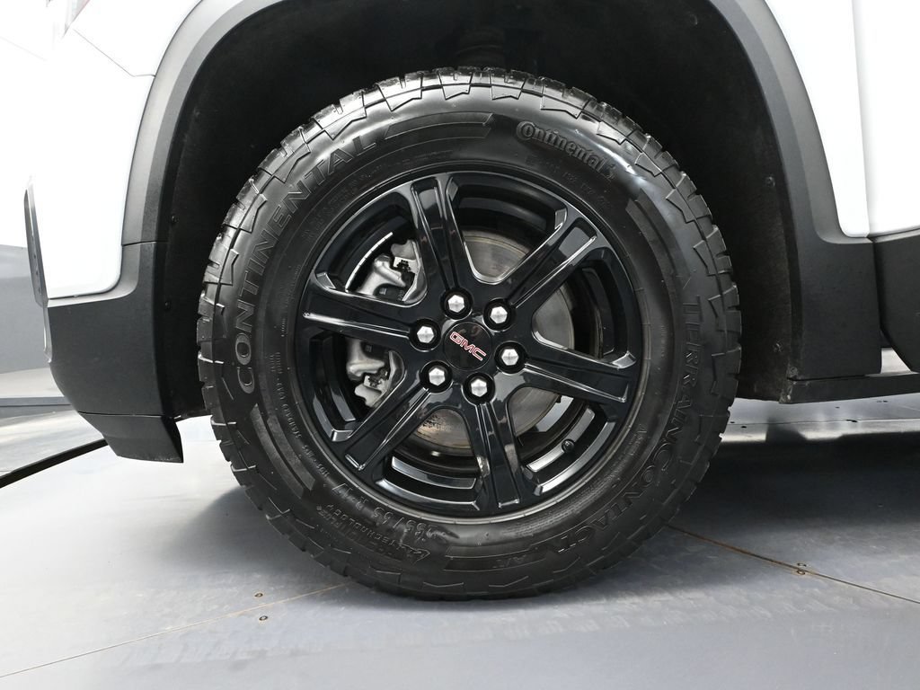 Used 2021 GMC Acadia AT4 w/ Trailering Package AWD/4WD image 13