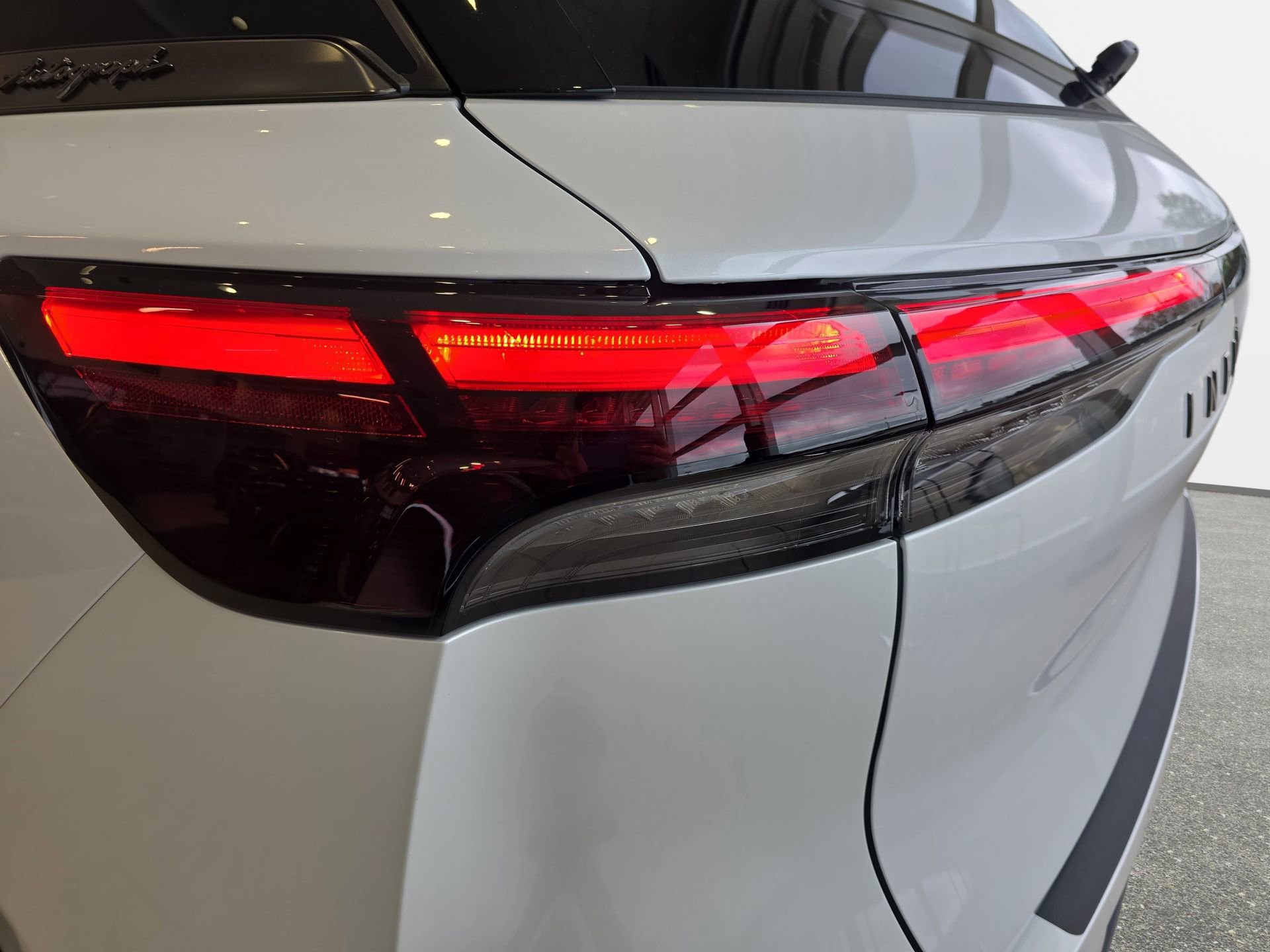 New 2026 INFINITI QX60 Autograph image 32