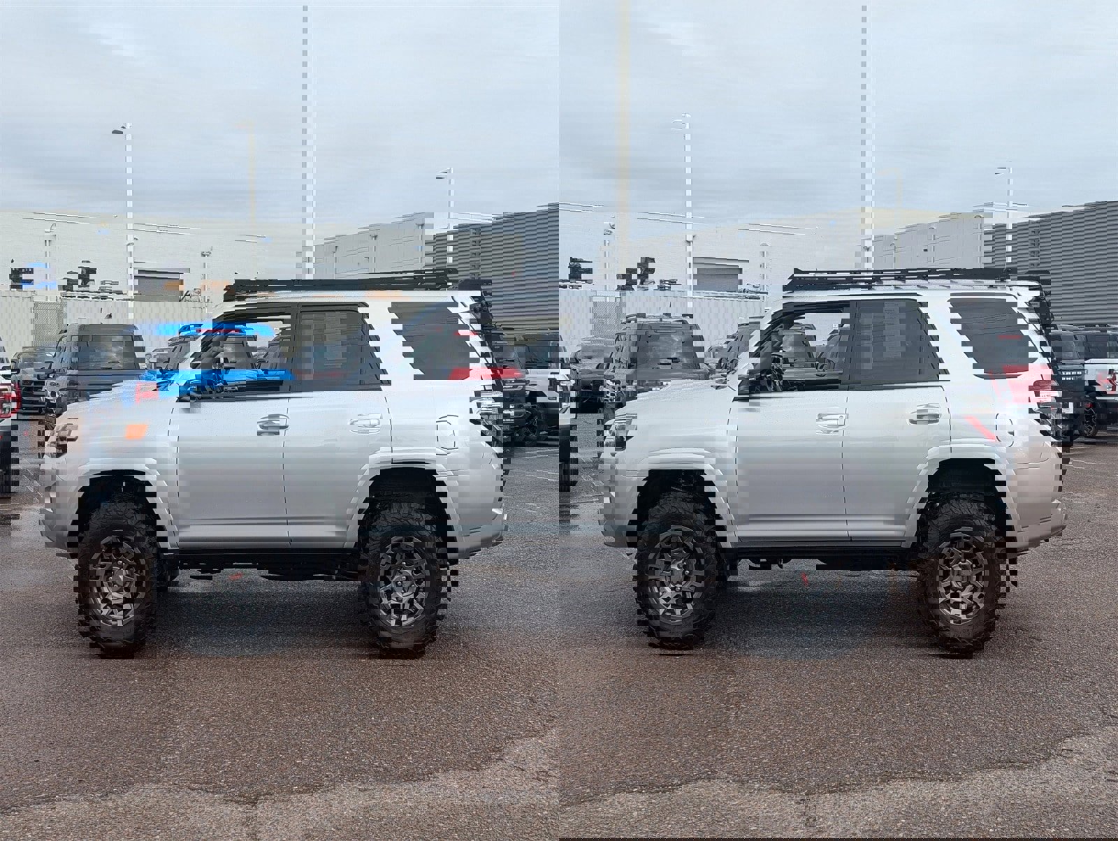 Used 2016 Toyota 4Runner SR5 image 2