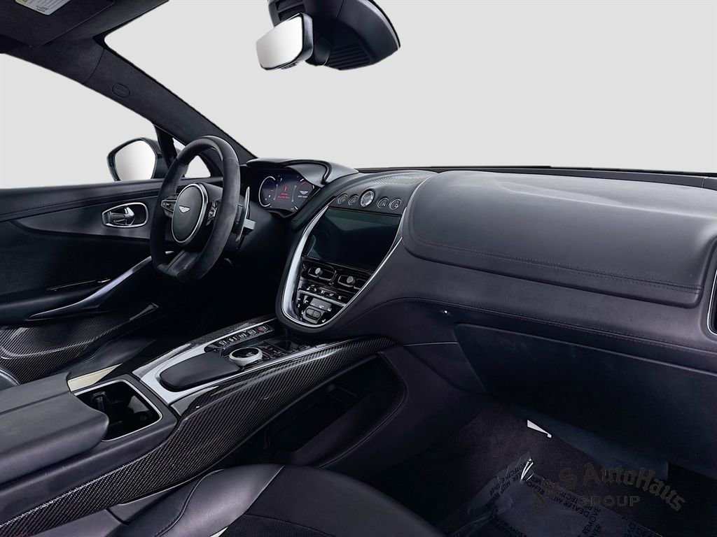 Used 2022 Aston Martin DBX image 37
