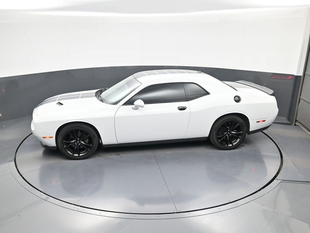 Used 2017 Dodge Challenger SXT w/ Blacktop Package RWD image 28