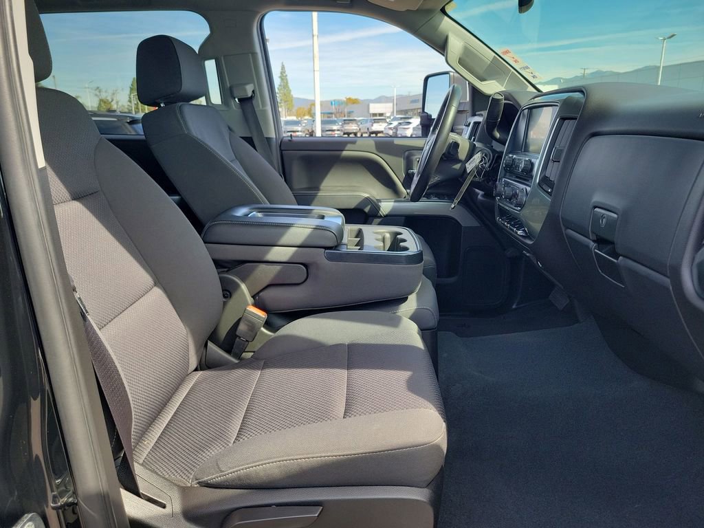 Used 2019 Chevrolet Silverado 2500 LT w/ Midnight Edition image 24