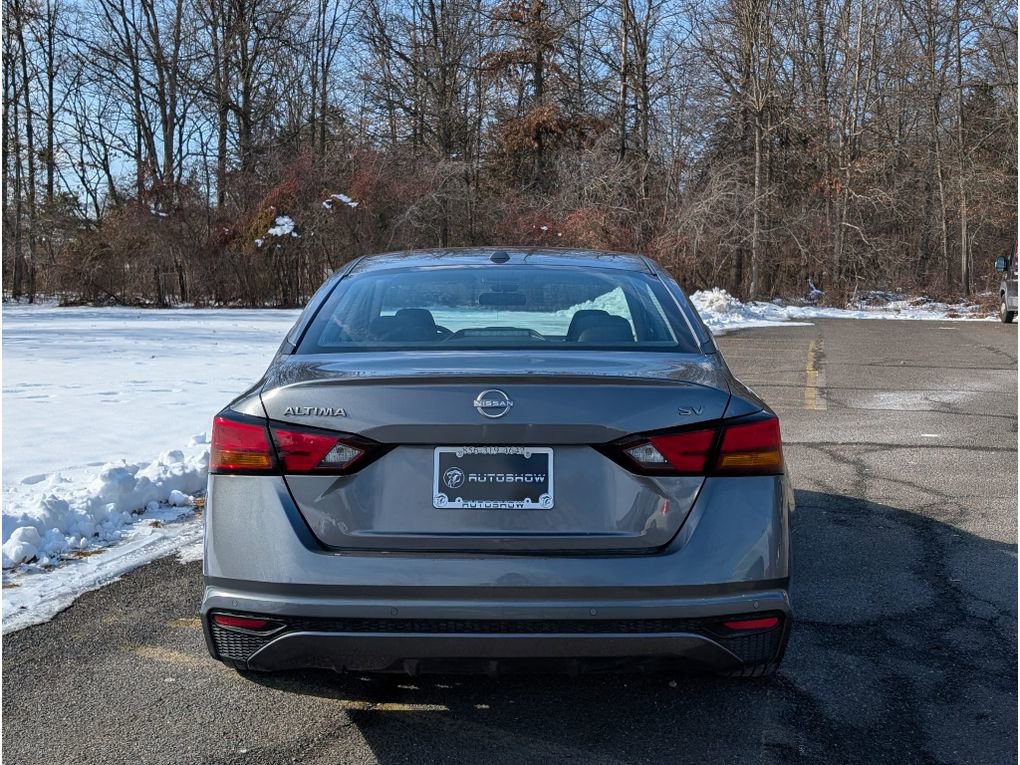 Used 2024 Nissan Altima 2.5 SV image 6