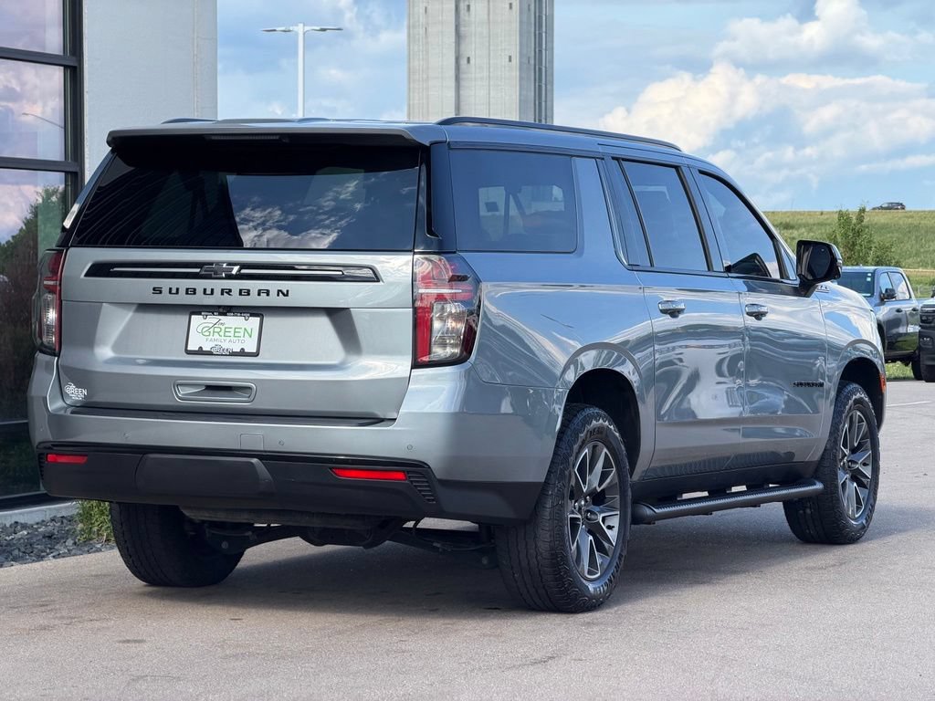 Used 2024 Chevrolet Suburban Z71 w/ Luxury Package AWD/4WD image 5