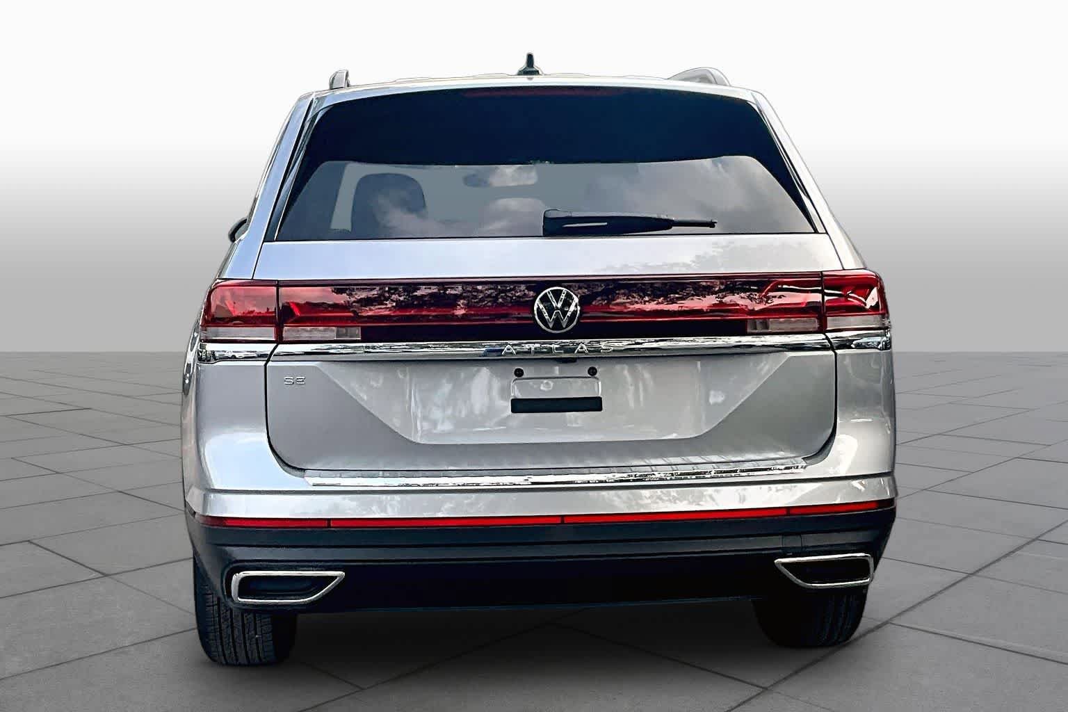 New 2026 Volkswagen Atlas SE FWD image 4