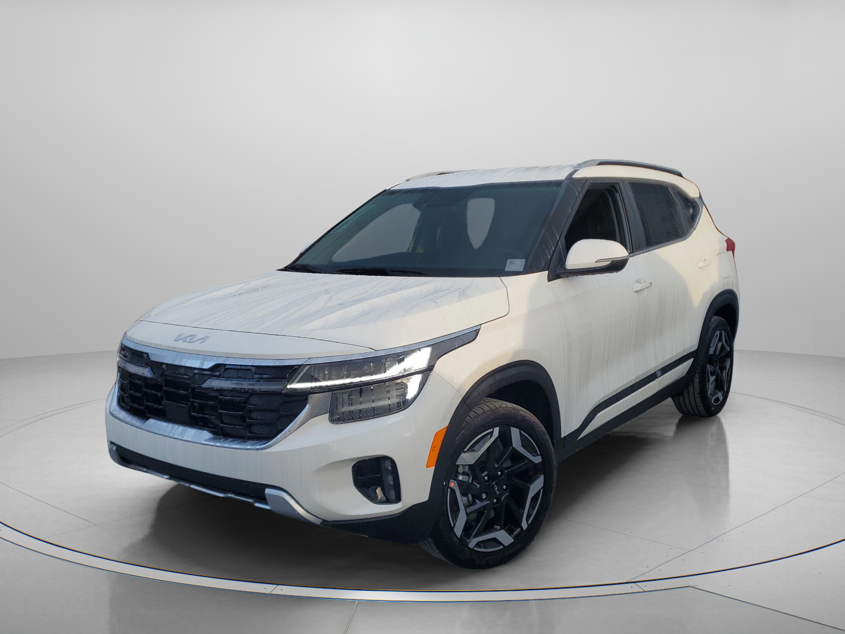 New 2026 Kia Seltos SX image 2