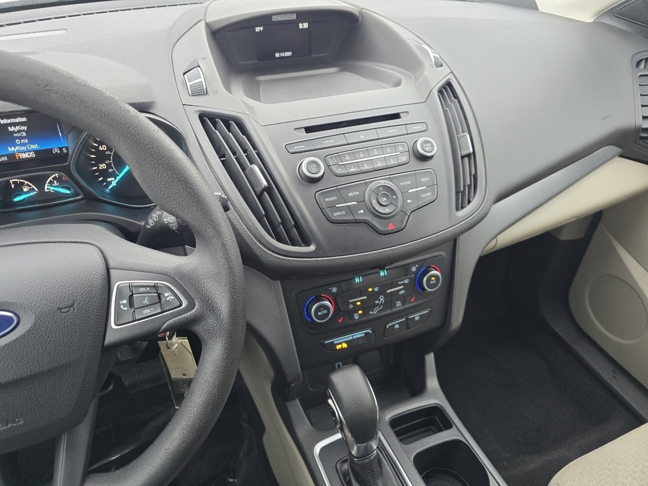 Used 2018 Ford Escape SE w/ Ford Safe & Smart Package image 27