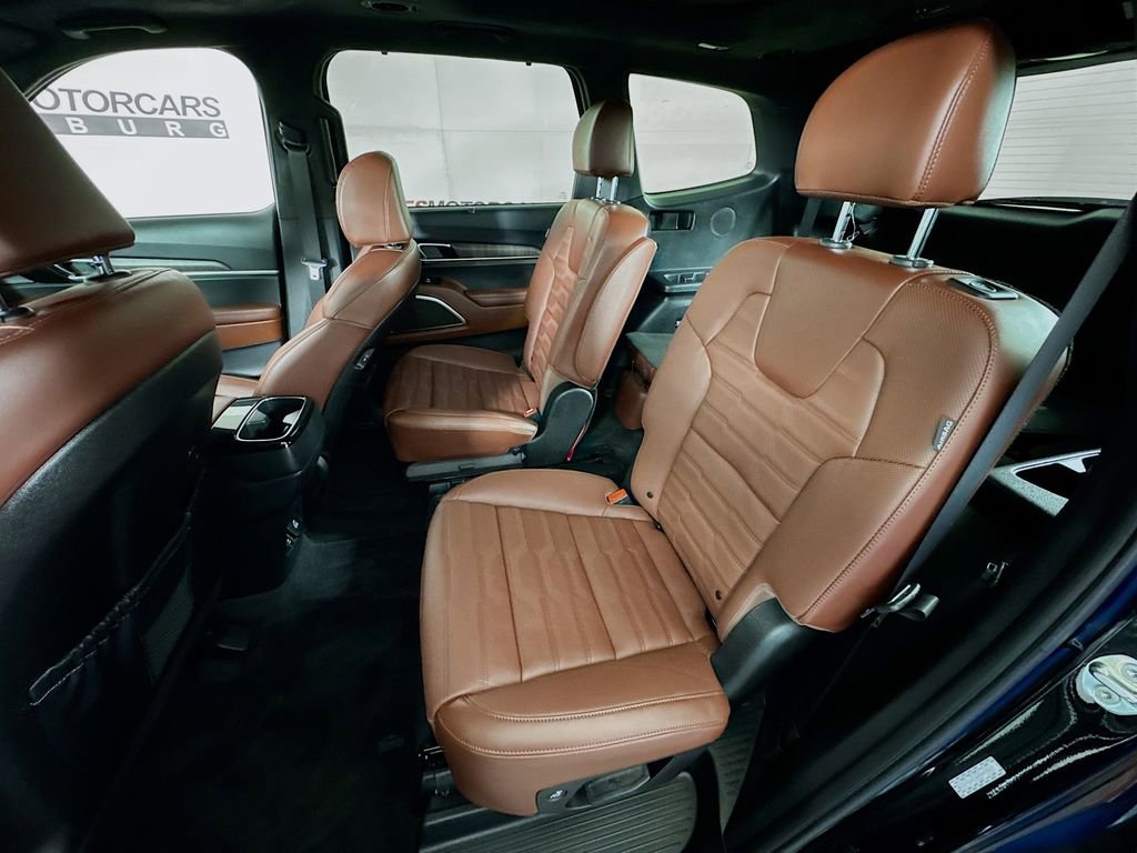 Used 2025 Kia Telluride SX Prestige image 26
