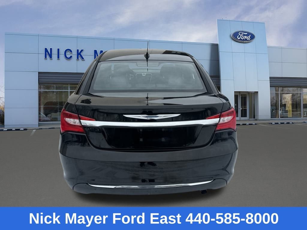 Used 2013 Chrysler 200 Touring w/ Cold Weather Group image 6