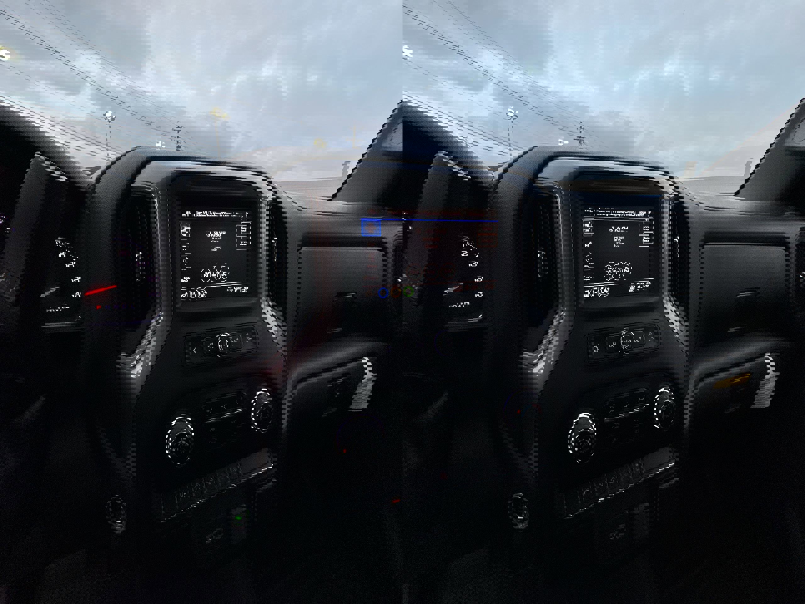 Used 2022 Chevrolet Silverado 1500 Custom image 13