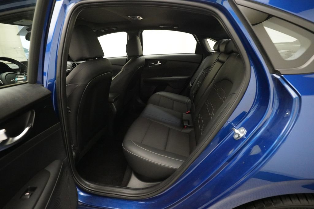 Used 2024 Kia Forte GT-Line w/ GT-Line Premium Package image 15