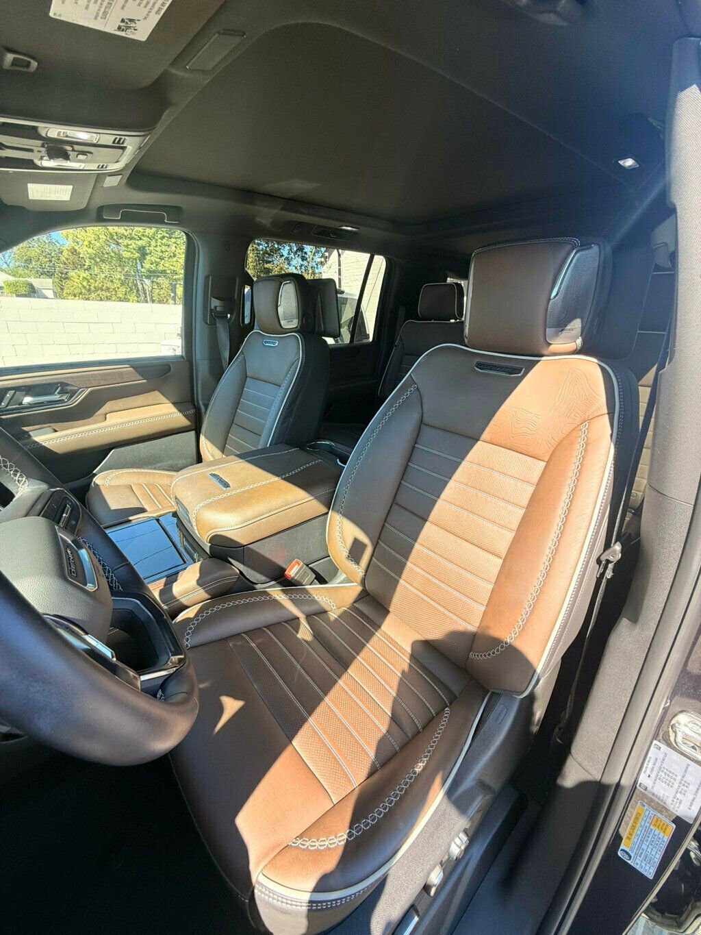 Used 2025 GMC Yukon XL Denali Ultimate image 13