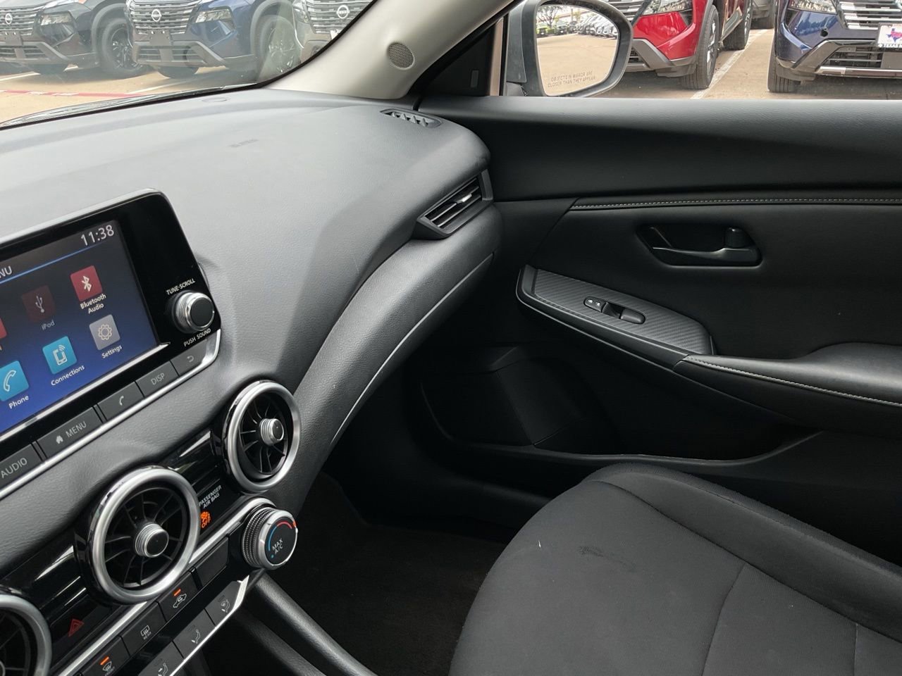 Used 2025 Nissan Sentra S image 34