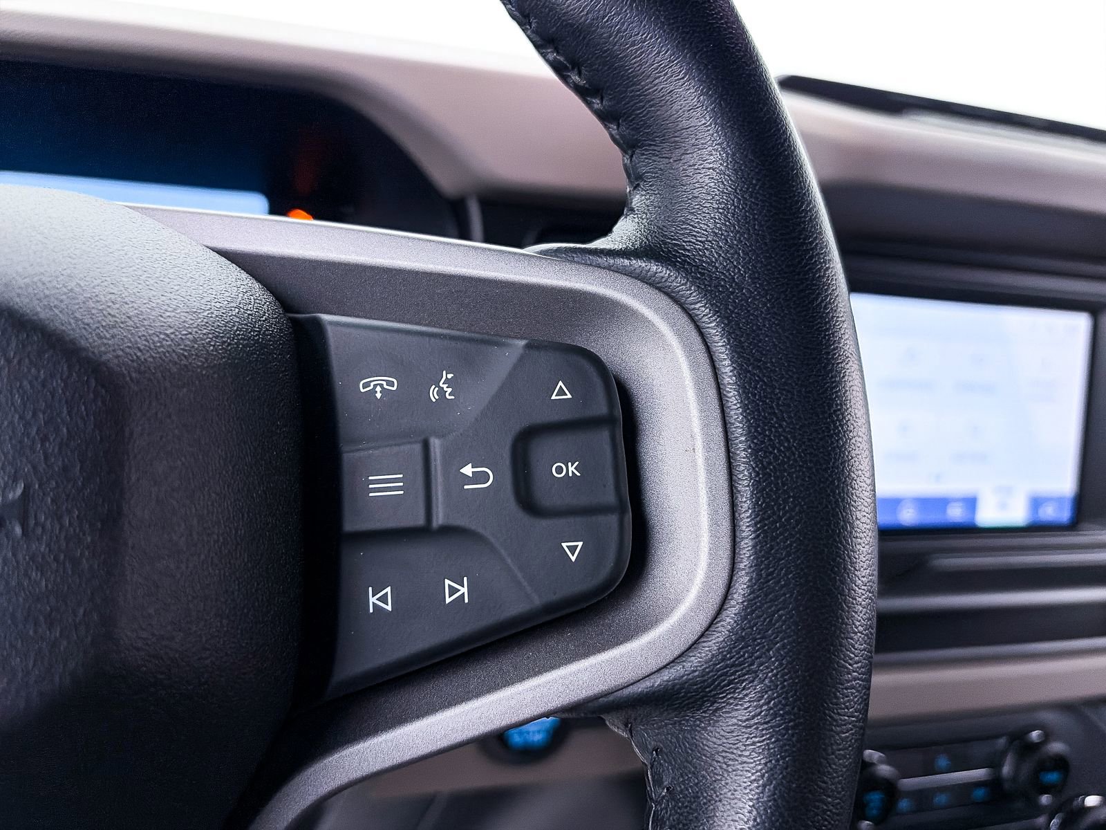 Used 2023 Ford Bronco Wildtrak image 36