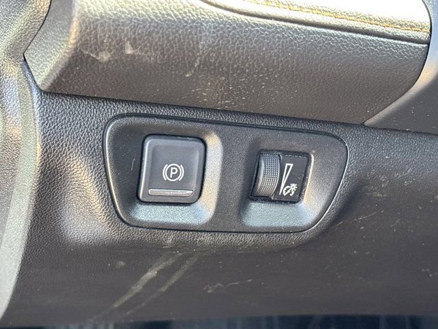 Used 2020 GMC Acadia AT4 w/ Driver Alert Package II AWD/4WD image 30