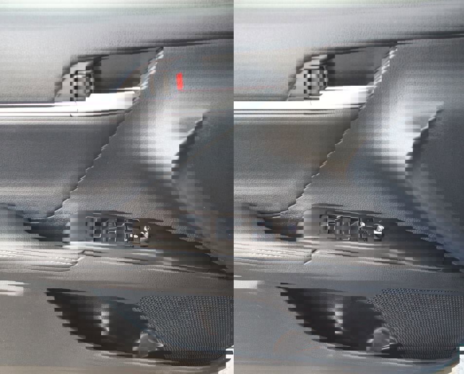 Used 2024 Toyota Camry XSE w/ Navigation Package image 29