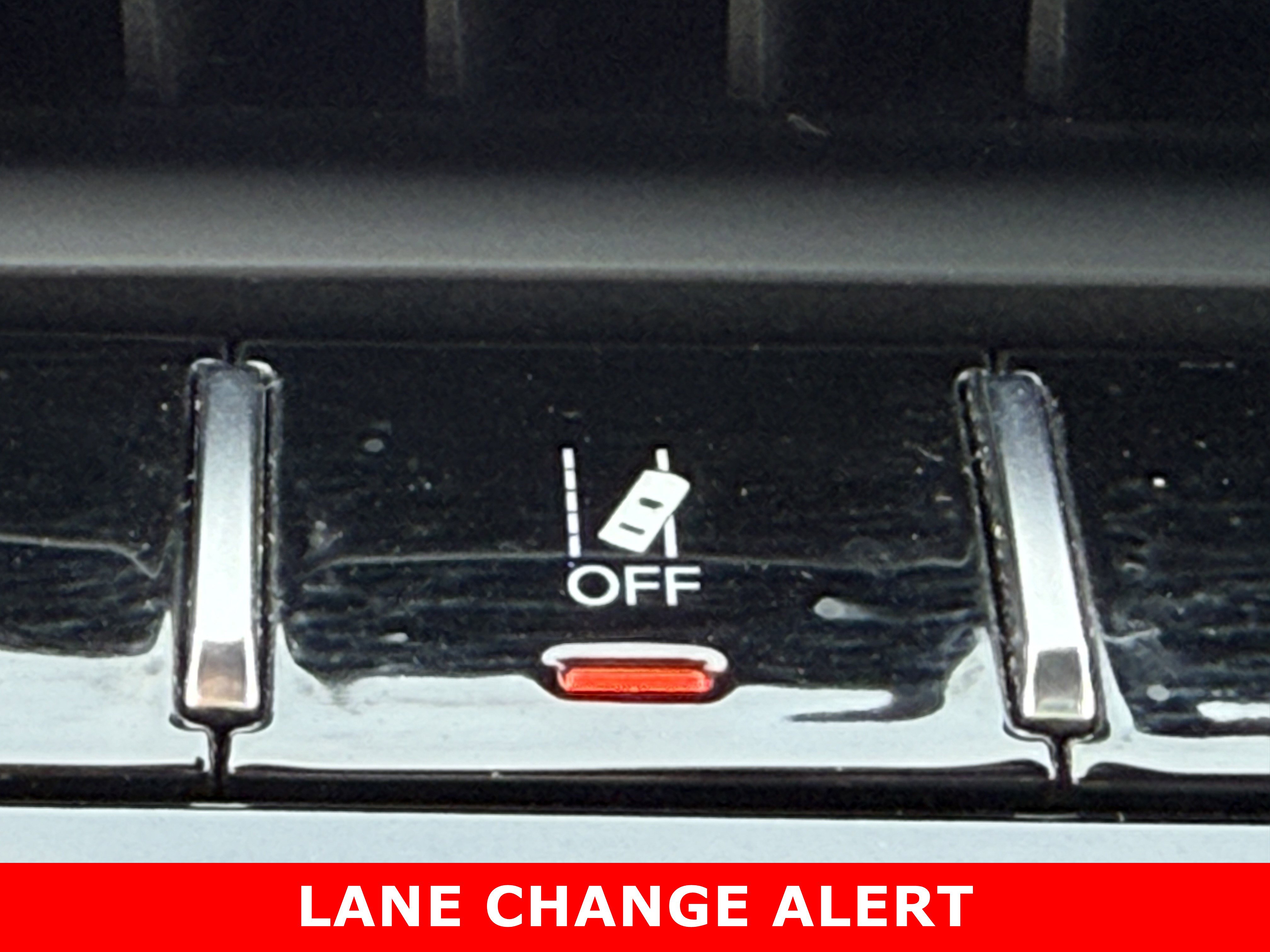 Used 2023 Jeep Grand Cherokee L Laredo image 24