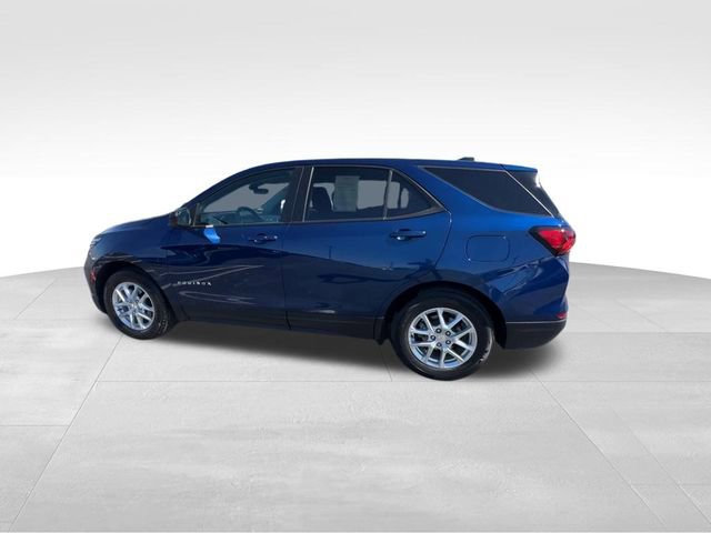 Used 2022 Chevrolet Equinox LS w/ LS Convenience Package image 6