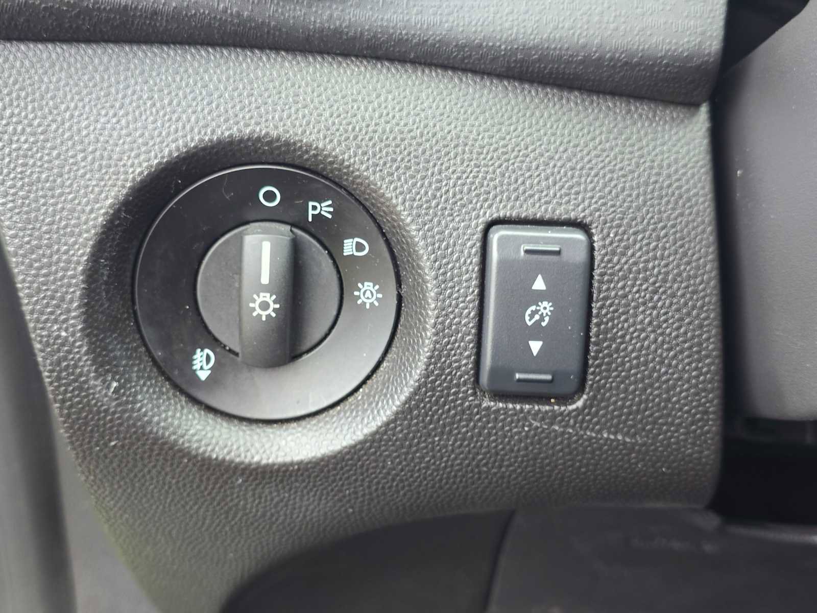 Used 2019 Ford Fiesta ST-Line w/ ST Line Cold Weather Package image 28