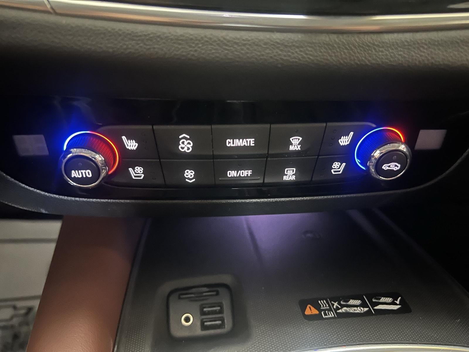 Used 2020 Buick Enclave Avenir w/ Avenir Technology Package AWD/4WD image 17