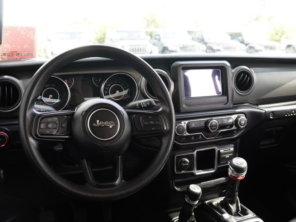 Used 2023 Jeep Wrangler Sport image 27