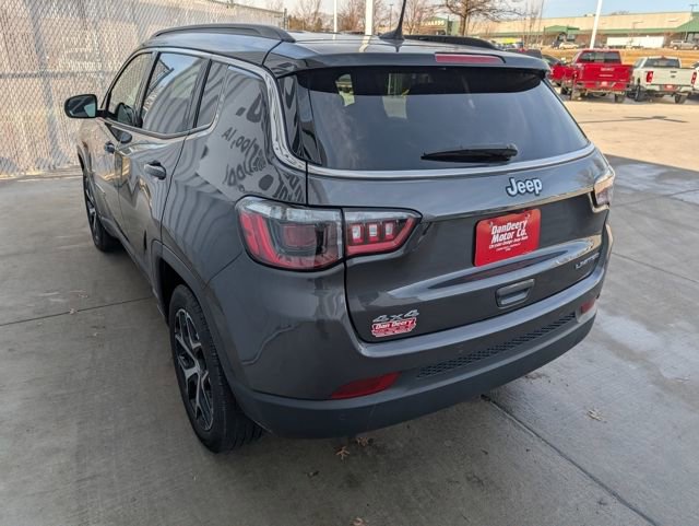 Used 2024 Jeep Compass Limited image 22