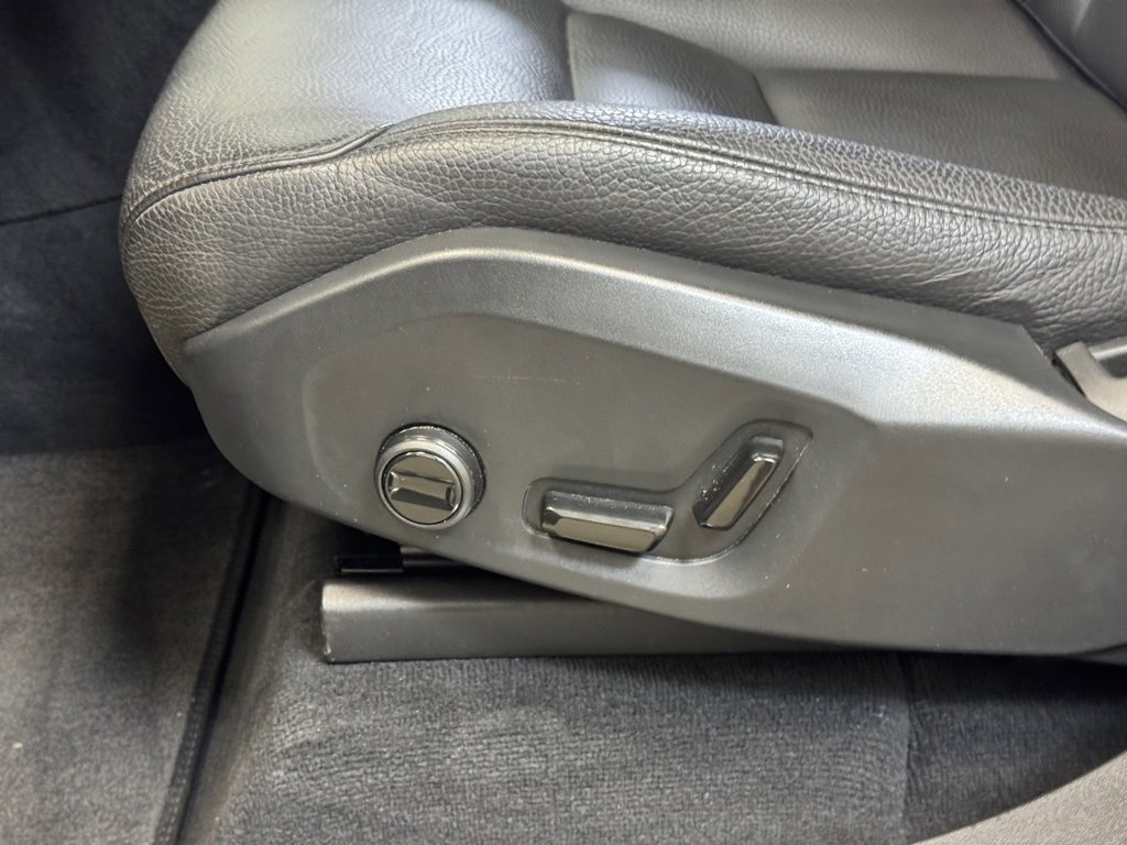 Used 2024 Volvo XC90 B5 Plus image 12