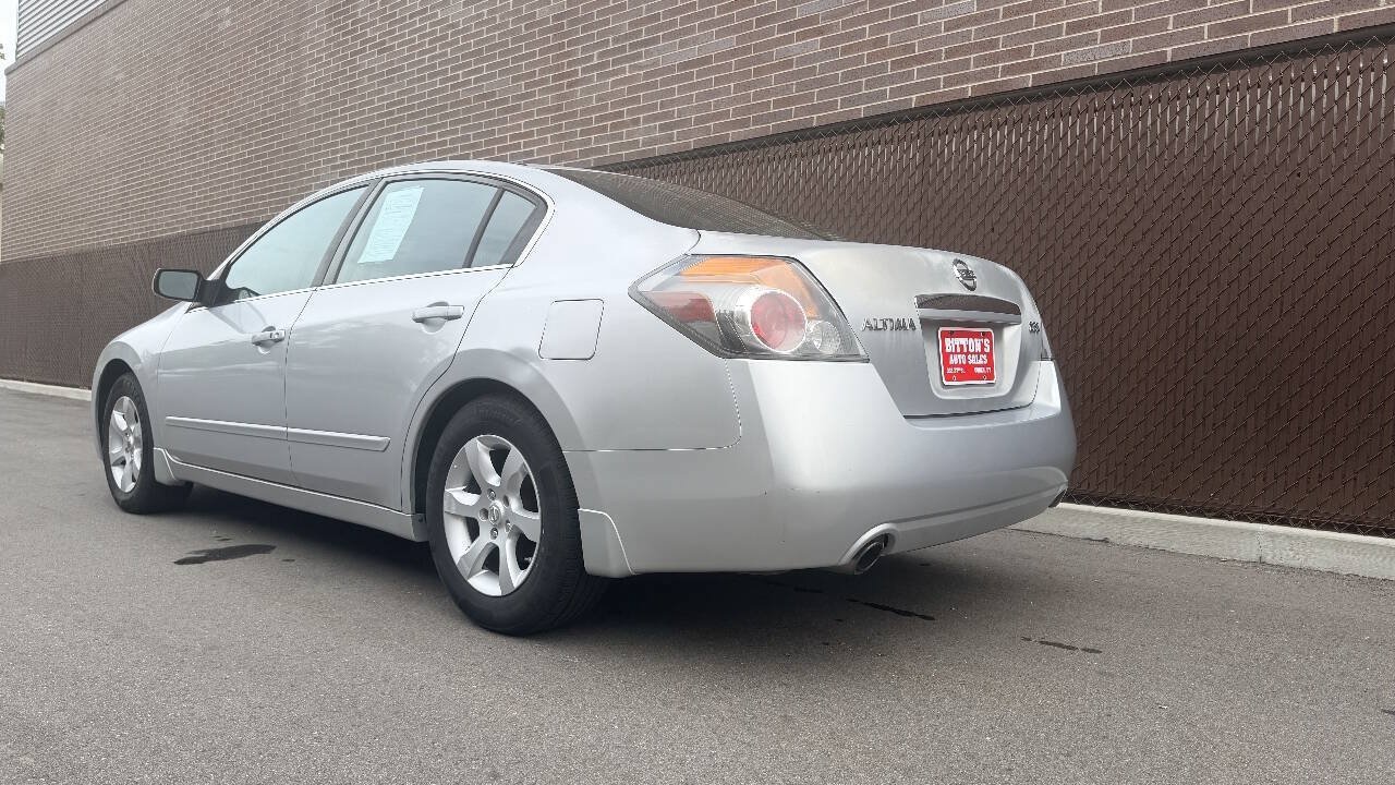 Used 2009 Nissan Altima 2.5 S w/ Convenience Plus Pkg FWD image 4