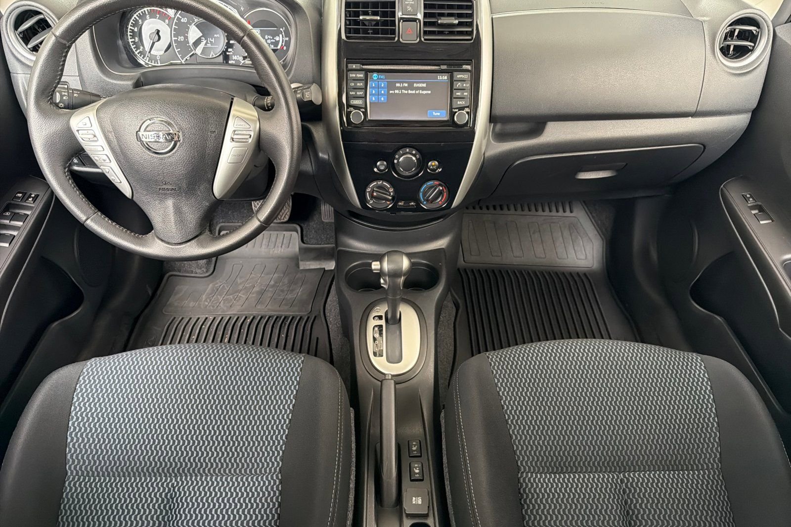 Used 2016 Nissan Versa Note FWD image 14