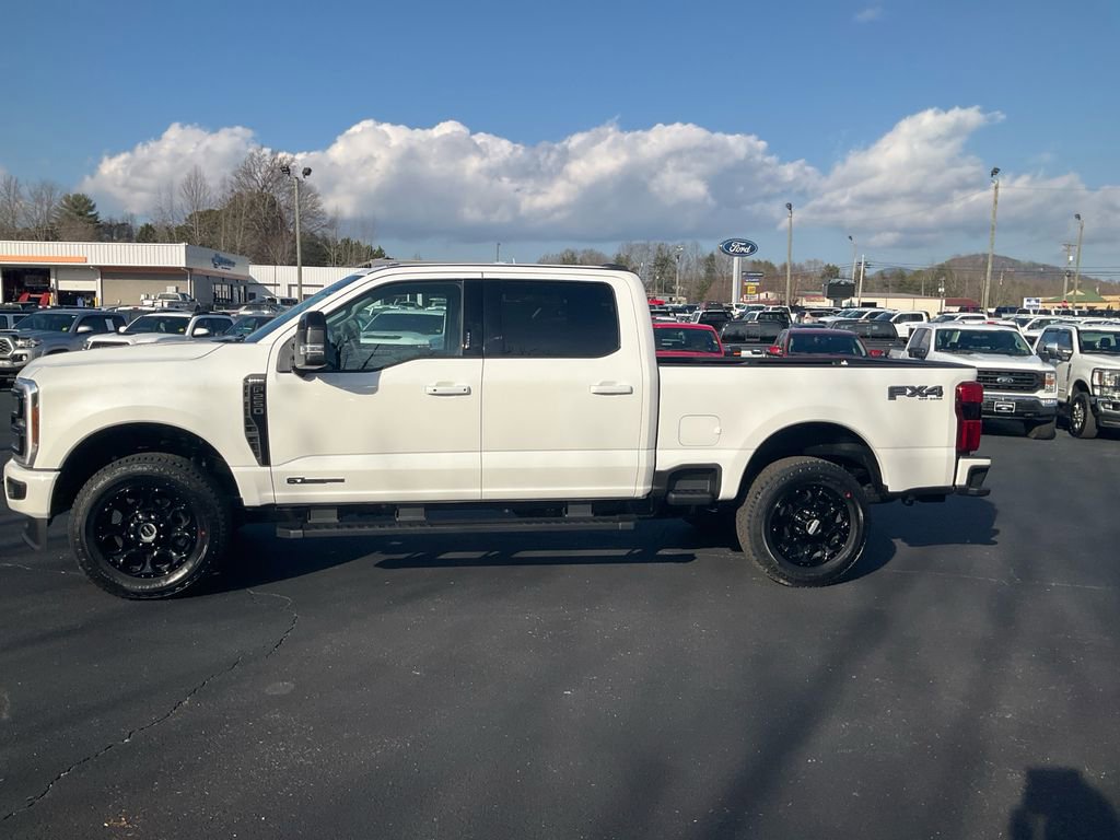 New 2026 Ford F250 Lariat w/ Black Appearance Package image 8